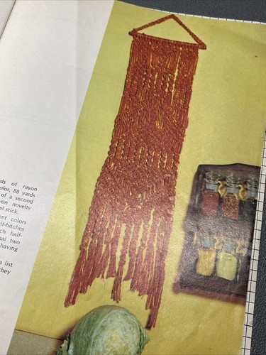 Vintage 1976 Macrame The Easy Way Pattern Book 16 Projects Pot Sling Purse Lamp - Picture 11 of 11