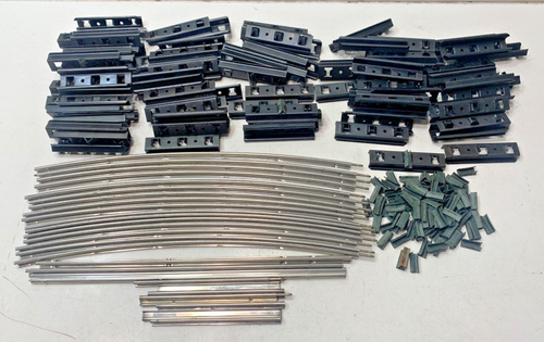 FIVE STANDARD GAUGE 72" CURVE TRACK, NEEDS RE-ASSEMBLY