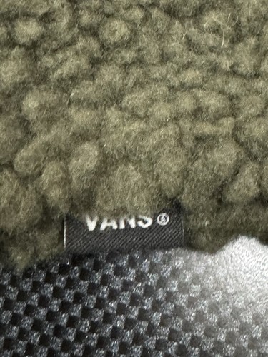 VANS Martin Sherpa 1/4 Zip Grape Leaf Men’s Size Medium Excellent Condition - Picture 6 of 9