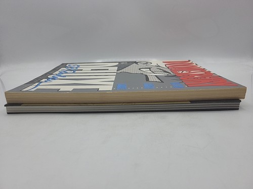 Lot of 2 Doonesbury Comic Strip Books by Garry Trudeau Deluxe Got War Politics - Foto 4 di 14