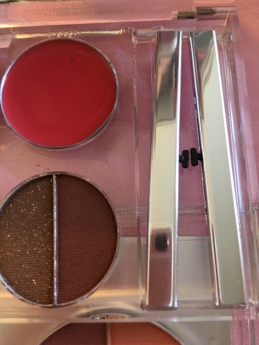 Models Prefer CLEARLY BEAUTIFUL COMPACT FOR EYES LIPS CHEEKS AND FACE #002 - Picture 7 of 11