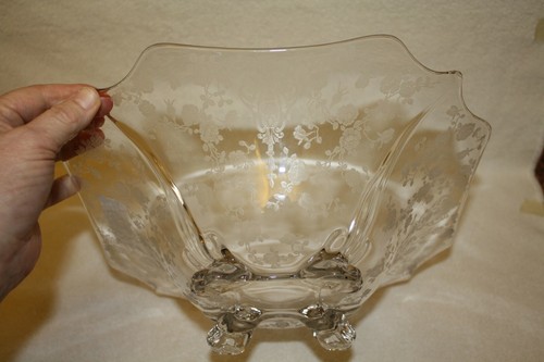 Cambridge Rose Point crystal #3400/4 4 Footed Flared Bowl - Picture 3 of 5