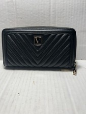 Victoria's Secret The Victoria Tech Clutch Wallet Wristlet Black V-Quilt
