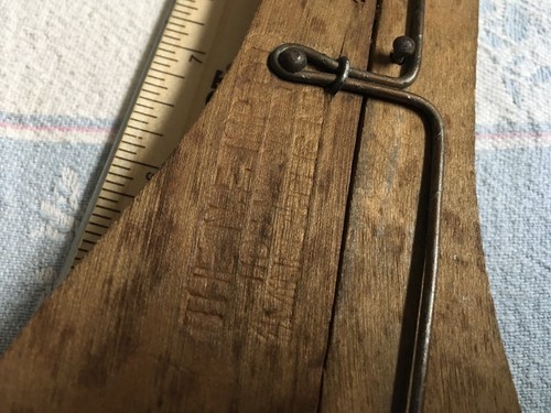 Antique Wood Shuttle Punch Sliding Needle Weaving Rug Hooking Tool - Picture 3 of 10