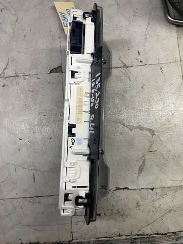 2010 FORD PICKUP F150 Speedometer Instrument Cluster OEM - Picture 6 of 8