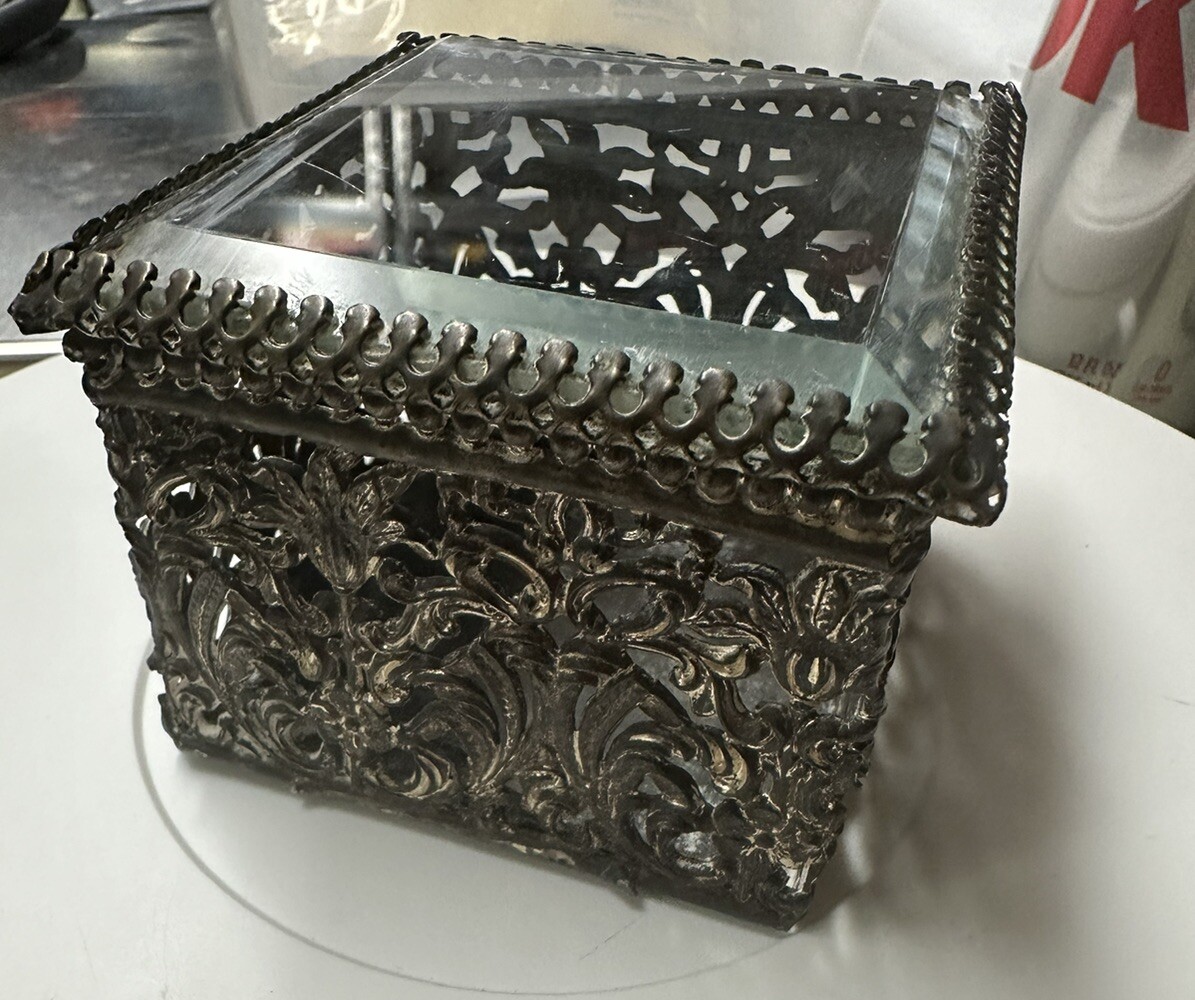Picture 3 of 4