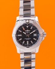 Breitling Avenger Automatic 43mm A17318 Black Dial on Bracelet