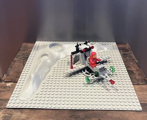 LEGO Classic Space Moon Plate + 6848-2 6848 Interplanetary Shuttle 100% Complete