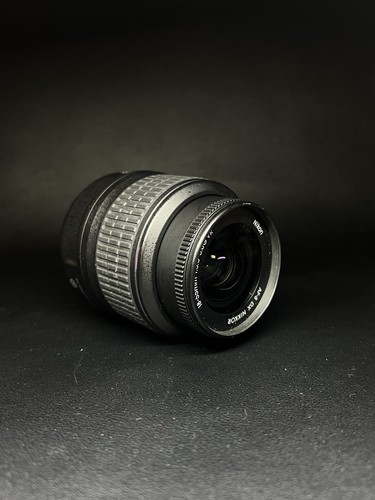 Nikon 18-55mm f/3.5-5.6G AF-S DX VR Nikkor Zoom Lens Defective for Parts NO CAPS - Picture 2 of 5