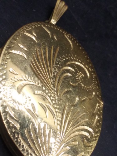 Large Rolled Gold Locket Pendant For Photos Approx 8.7g - Picture 3 of 7