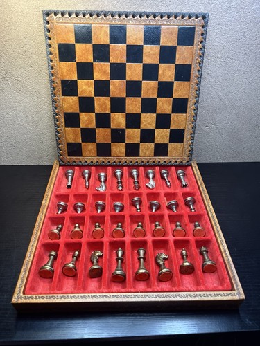 Vintage 10” Classic Staunton Brass and Nickel-Plated Portable Leather Chess Set - Picture 5 of 16