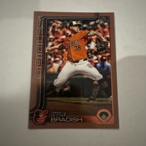 2025 Topps Kyle Bradish Gold Numbered 1121/2025