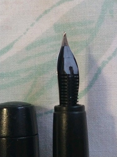 Inoxcrom Spain Black & Chrome Füllfederhalter Edelstahl feine Spitze Feder - Bild 14 von 15