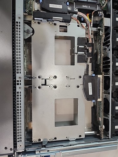 Dell PowerEdge 1950 Server  (READ) - Picture 8 of 17