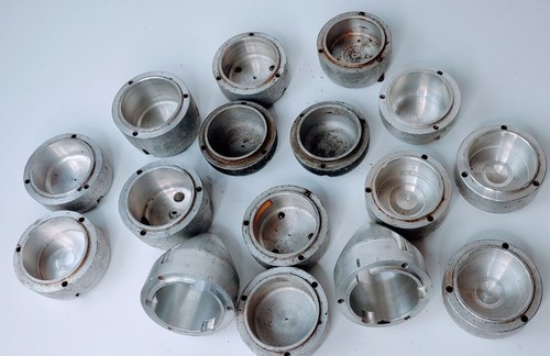 Vintage Mag Wheel Metal Center Caps BIG LOT Car Truck Center Wheel Caps - Picture 4 of 10