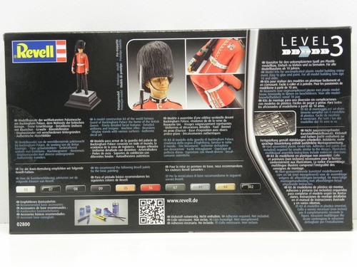 Kit de construcción Revell 02800 figura guardia del palacio en el Palacio de Buckingham M. 1:16 - Imagen 2 de 3