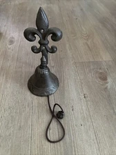 Vintage Dinner Bell Cast Iron Farm house Bracket Loud Tone Front Door Decor 8”