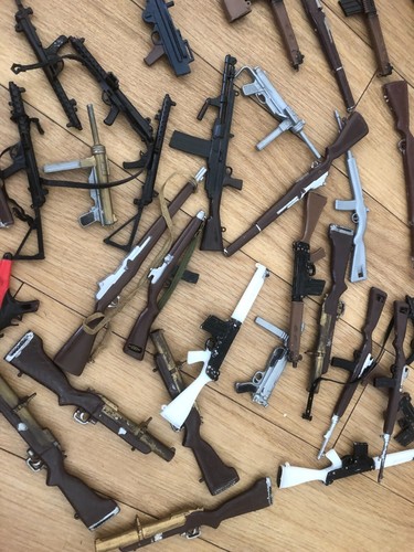 Vintage Action Weapons Bundle - Picture 5 of 10
