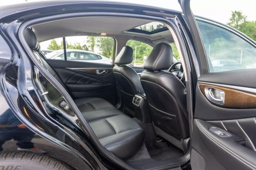 2019 INFINITI Q50 3.0t LUXE - Picture 9 of 12