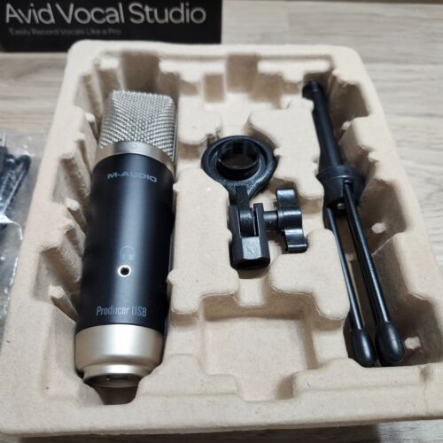 Pacchetto registrazione digitale M-Audio Vocal Studio microfono a condensatore USB scatola aperta - Foto 2 di 9
