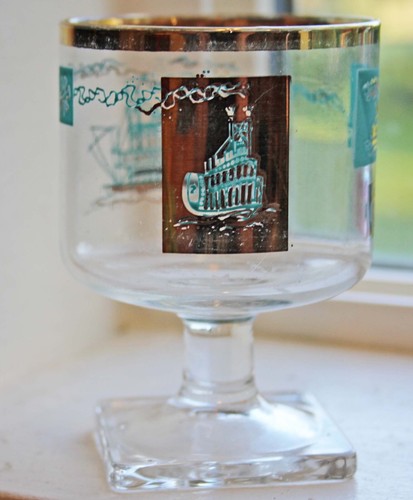 Juego de 4 vasos de barra de vapor MCM con acento dorado bases cuadradas - Imagen 4 de 9