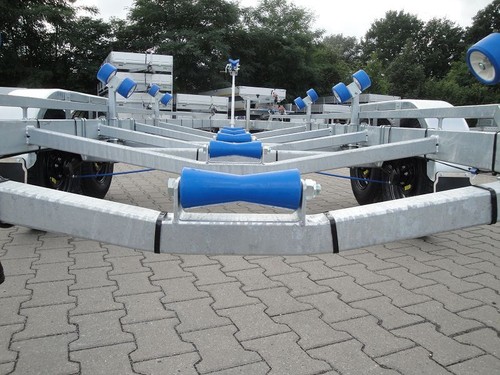 Bootstrailer 2,7to. Neu, für Boote bis 7,4m Bootsanhänger f. Sportboot Motorboot - Bild 9 von 16