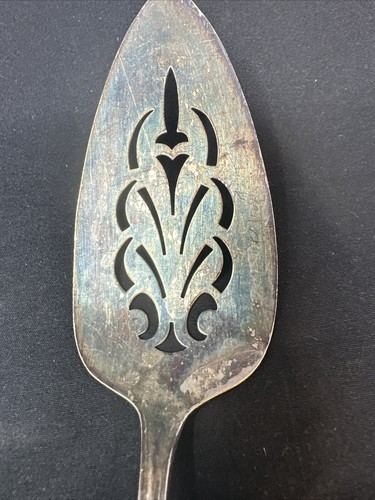 Vintage Wm Rogers MFG. Co Extra Plate Original 9-1/2" Cake / Pie Server - Picture 3 of 10