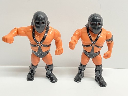 Hasbro WWF Smash & Crush DEMOLITION action fig...