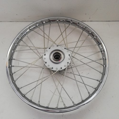 YAMAHA T135 CRYPTON X FRONT WHEEL GENUINE - Picture 1 of 13
