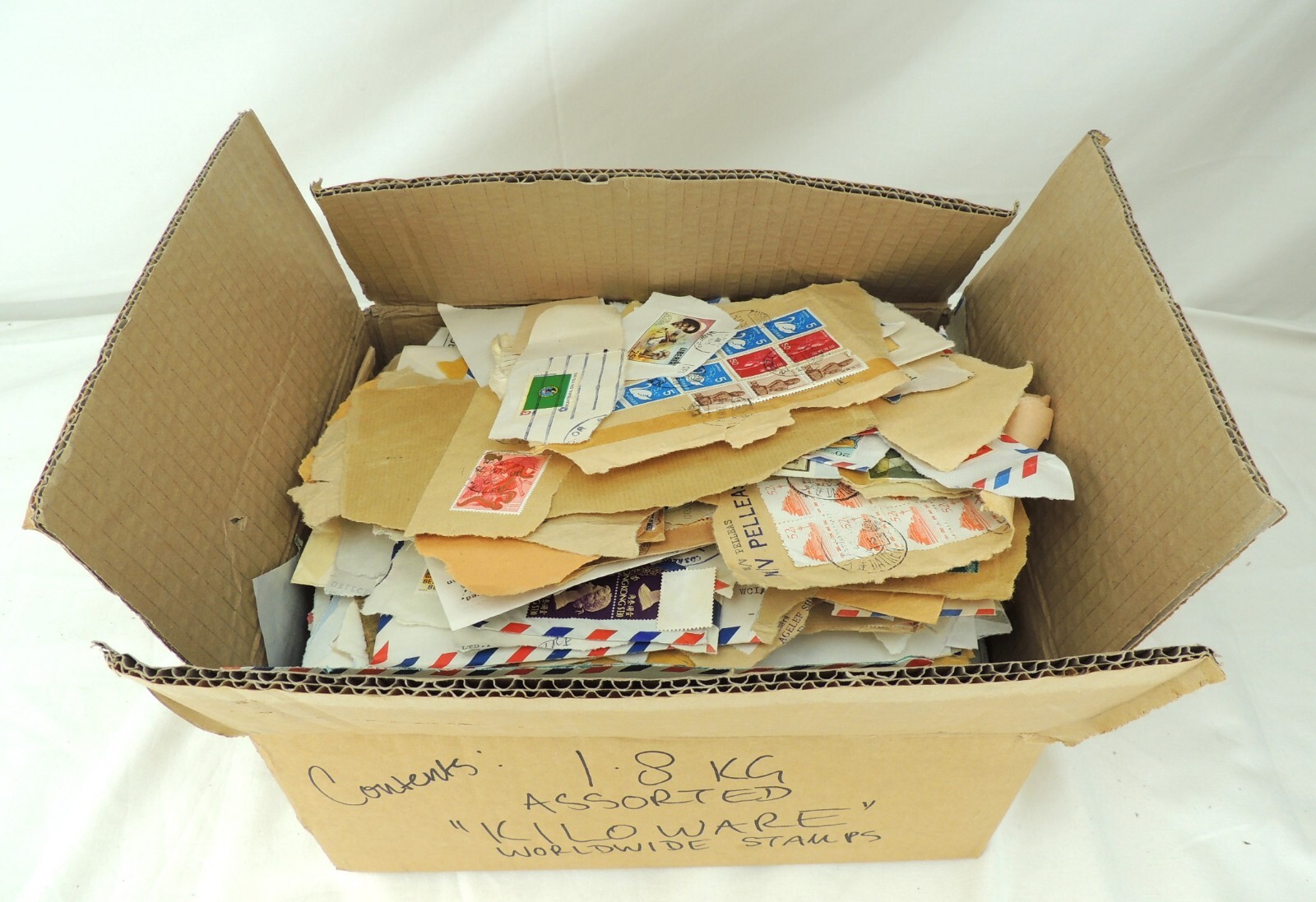 Massive Load Of Stamps - 1.8kg Assorted Job Lot, UK & Foreign, Kiloware - Picture 2 of 8