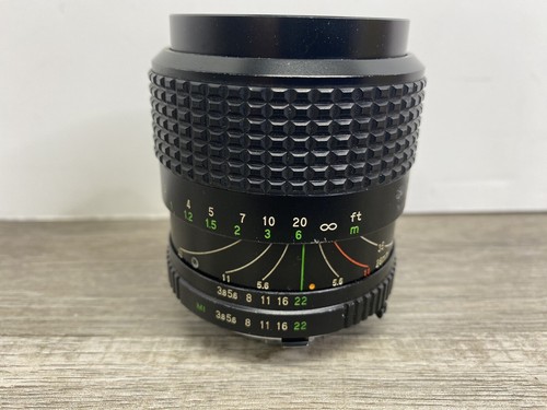 Magnicon XC Multicoated Auto Zoom Macro 28-70mm f3.8-4.8 - Made in Japan - Picture 2 of 5