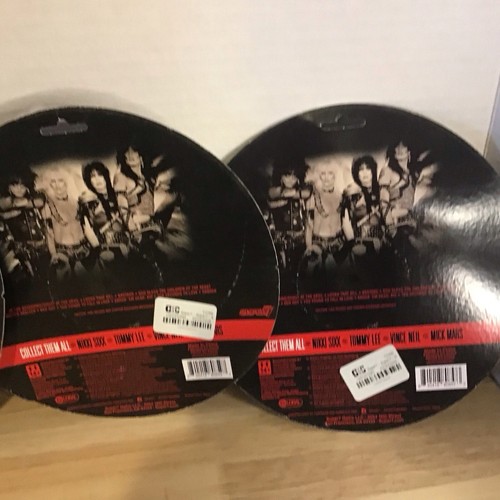 Super7 Motley Crue ReAction 3.75" Shout at the Devil Black & White 3 Figures LOT - Bild 4 von 6