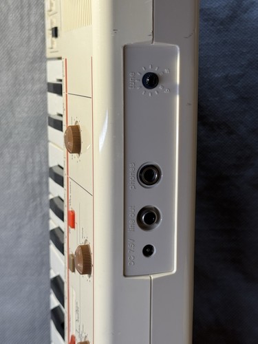 Casio Casiotone MT-40 Electric Keyboard Synthesizer - TESTED / READ DETAILS - Picture 8 of 18