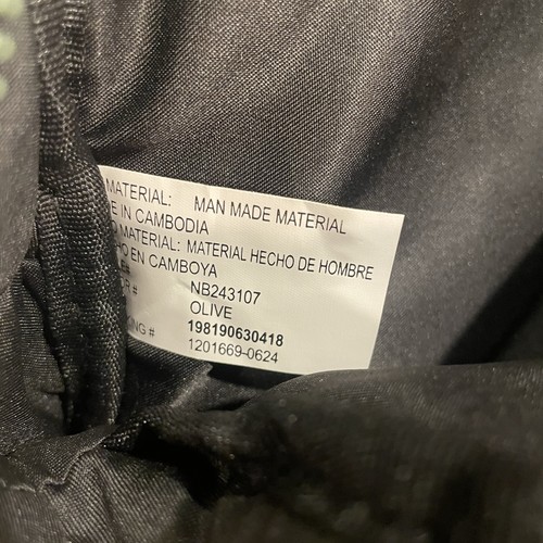 No Boundaries Kunstfell Lammfell Rucksack freihändig oliv Reißverschlusstaschen neu mit Etikett Handtasche - Bild 7 von 9