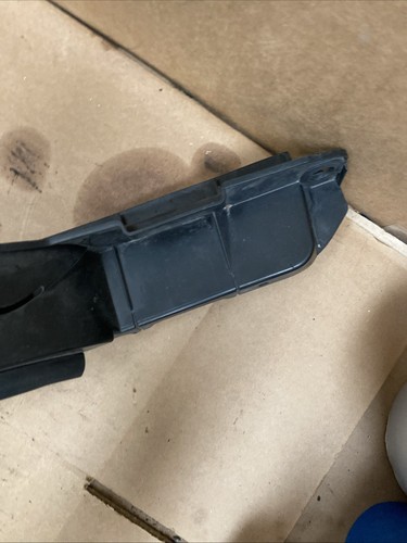 Subaru Impreza Crosstrek 2012 2013 2014 2015 2016 2017 Front Grille Bracket OEM - Picture 6 of 12