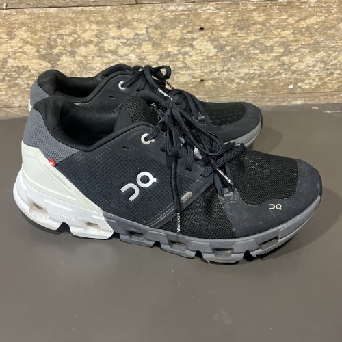 On Cloudflyer 4 Athletic Running Sneakers 71.98677 | Black White — Men’s Size 9