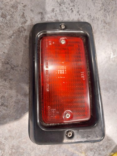 Luz antiniebla trasera para camioneta Subaru MV284 - Imagen 2 de 4