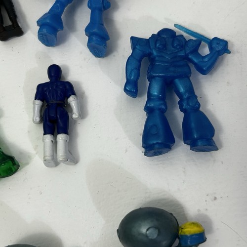 (16) Lotto giocattoli action figure vintage micro mini vending alien star wars vader - Foto 13 di 19