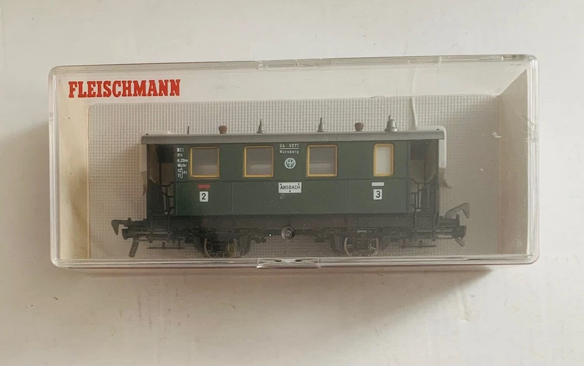 Wagon Voyageur Fleischmann HO 5143 – 2de Classe – Voiture Pilote – Ancien