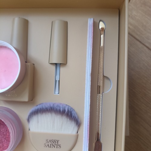 USED SASSY SAINTS MANICURE SET WITH 3 DIP POWDERS - Picture 31 of 33