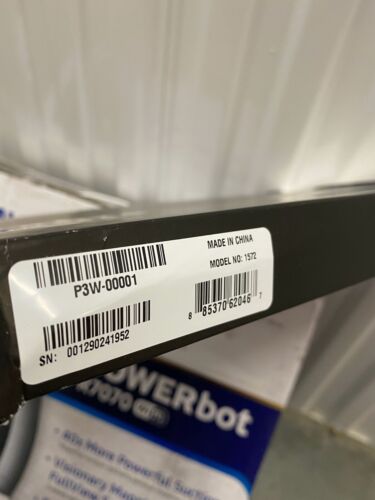 Microsoft Surface 2 32GB, Wi-Fi, 10.6in - Magnesium only works when it charging - Picture 2 of 4