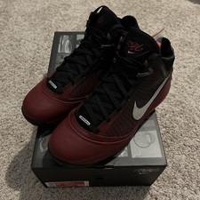 Size 10.5 - Nike Air Max LeBron VII Retro QS Christmas 2019