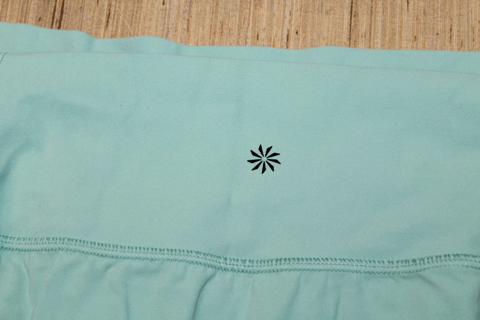 athleta salutation stash pocket shorts