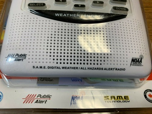 Midland Emergency Weather Alert Radio with Alarm Clock WR-120 Trilingual NEW - Picture 10 of 10