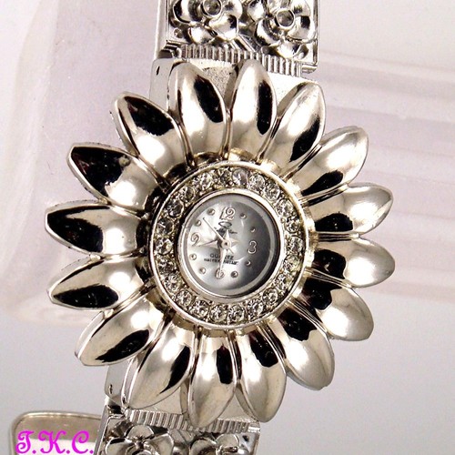 Decorativo Vintage Girasole Margherita Floreale Bud Donna Madreperla Orologio - Picture 11 of 26