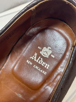 Alden 666 Tassel loafer is built on the Aberdeen last. The model has a mocha Kid Suede leather upper with a single leather outsole.