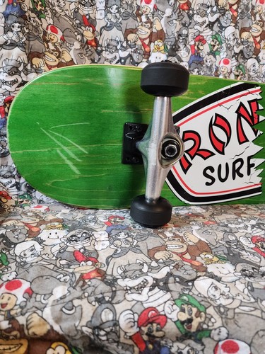 Ron Jon Surf Shop tabla de skate completa verde - aprox 29"x 8,5" vintage - Imagen 5 de 5