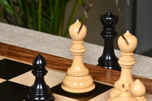 Piezas de ajedrez de la serie Sher-E-Punjab en madera de ébano/madera de caja - 4,6" King - Imagen 12 de 13