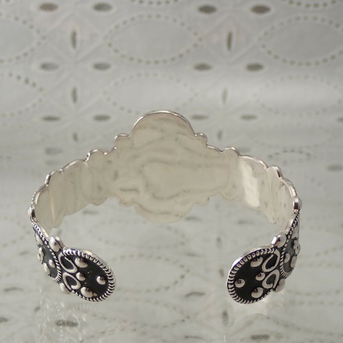 Brazalete MWS Mark Wasserman Samara Ornamentado Plata Esterlina Oxidado 7" 46 gr - Imagen 6 de 8