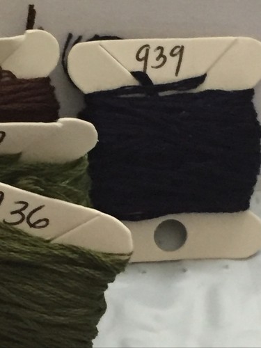 Lot of 10 DMC Cross Stitch Floss Carded-#930x3,931,934,935,936,937,938,939 - Picture 5 of 6